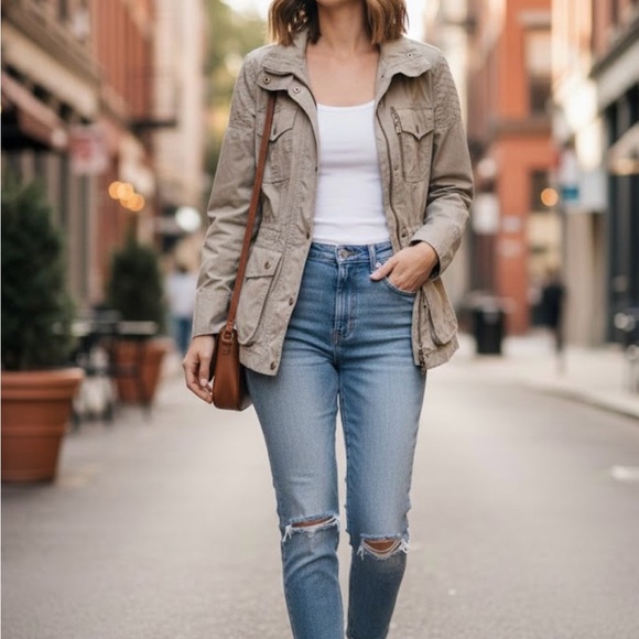 Banana Republic Jackets & Blazers - Banana Republic Utility Jacket in Tan